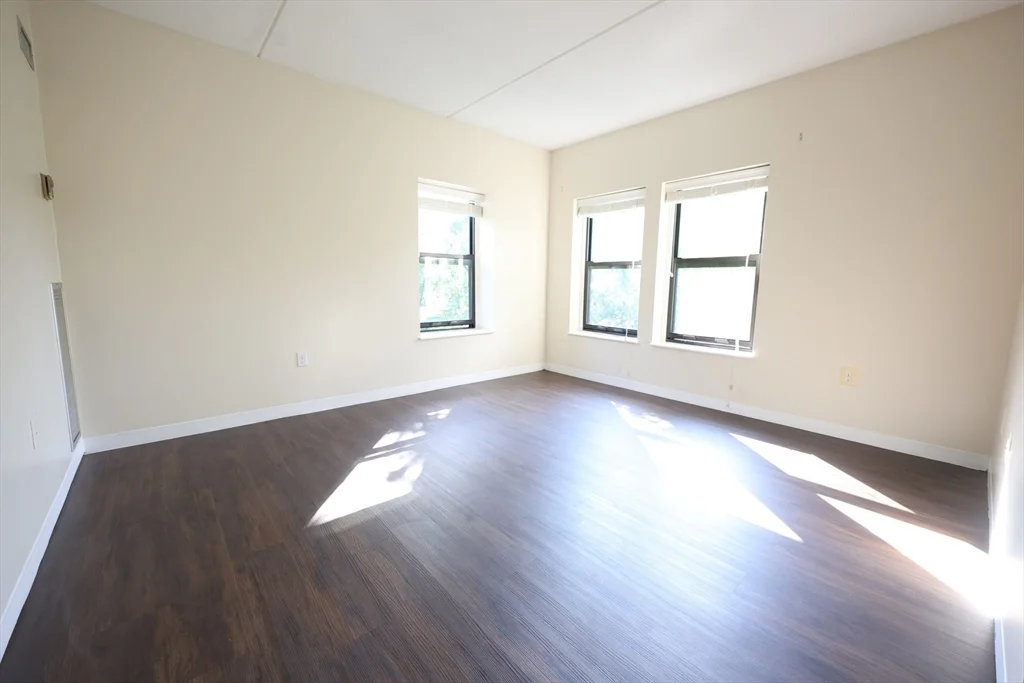 2 bed, 1 bath apartment for rent at 14 Heron St Unit 410, West Roxbury — photo 7 of 16