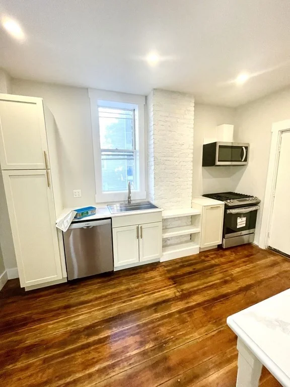 2 bed, 1 bath apartment for rent at 14 Holden St Unit 2, Boston — photo 11 of 12