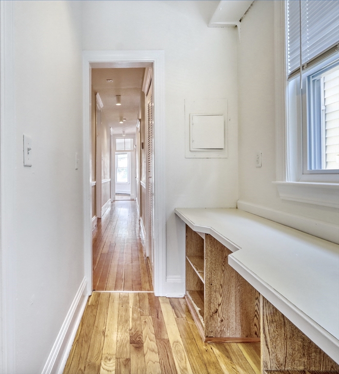 3 bed, 1 bath apartment for rent at 14 Holton Unit 5, West Medford — photo 13 of 24