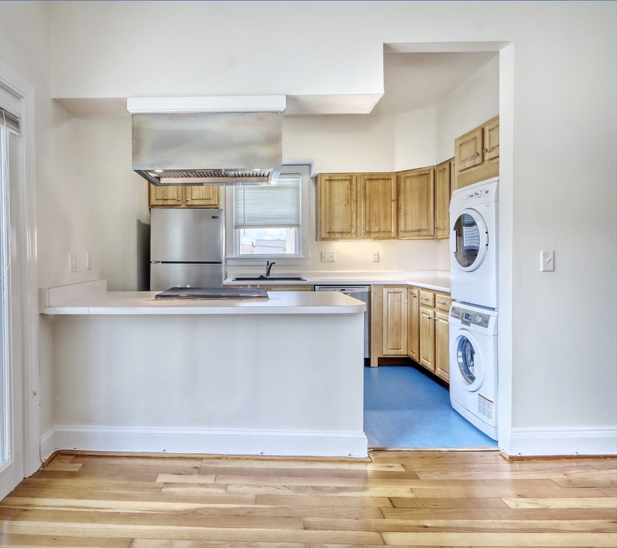 3 bed, 1 bath apartment for rent at 14 Holton Unit 5, West Medford — photo 15 of 24