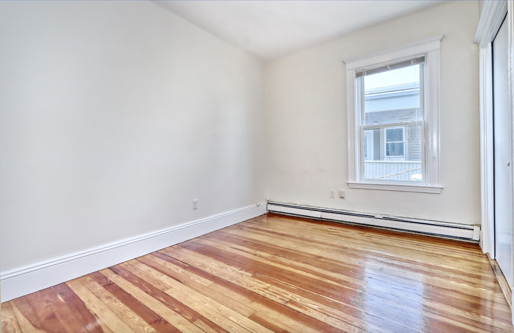 3 bed, 1 bath apartment for rent at 14 Holton Unit 5, West Medford — photo 7 of 24