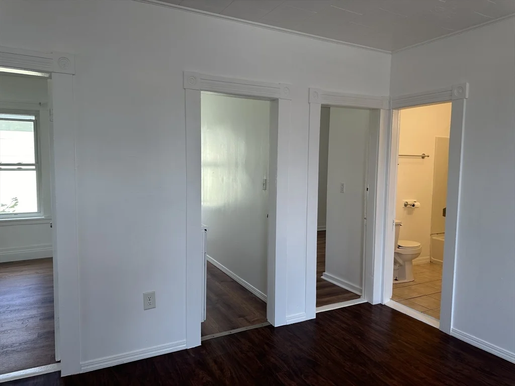 2 bed, 1 bath apartment for rent at 14 Hooper St Unit 3, Worcester — photo 5 of 12