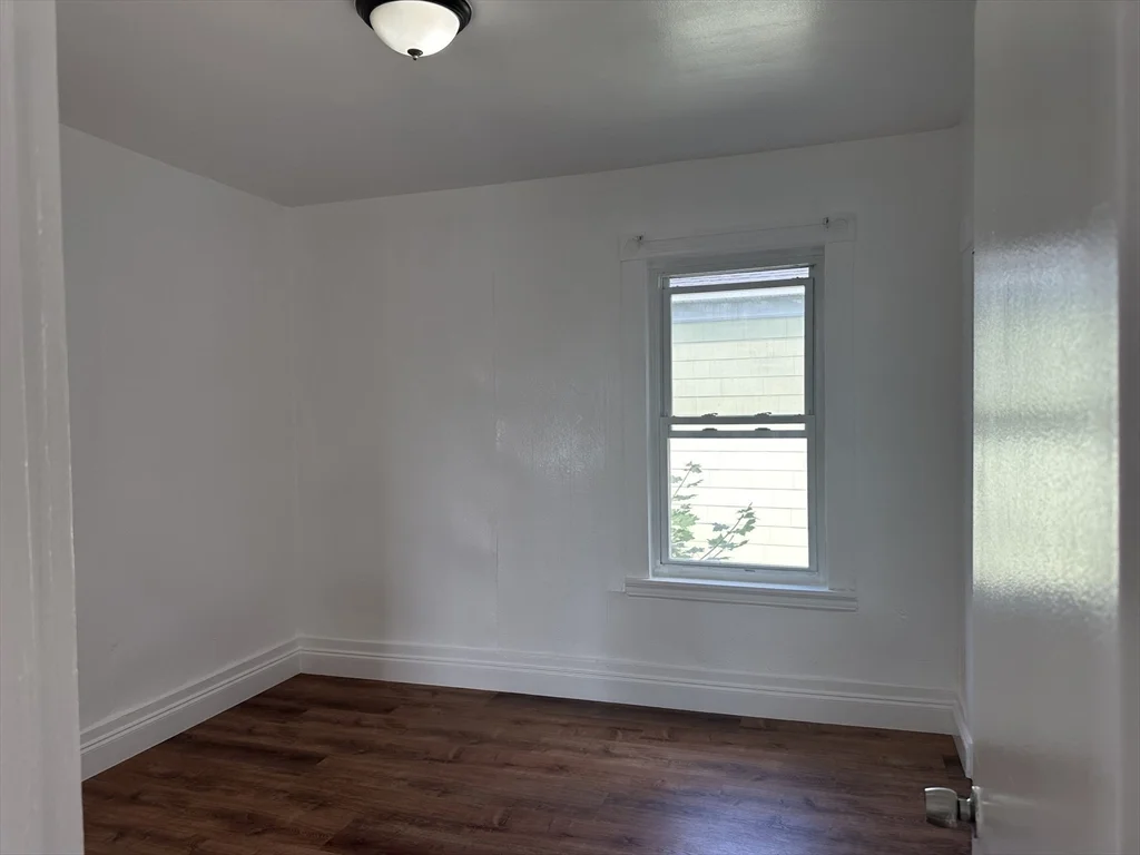 2 bed, 1 bath apartment for rent at 14 Hooper St Unit 3, Worcester — photo 9 of 12
