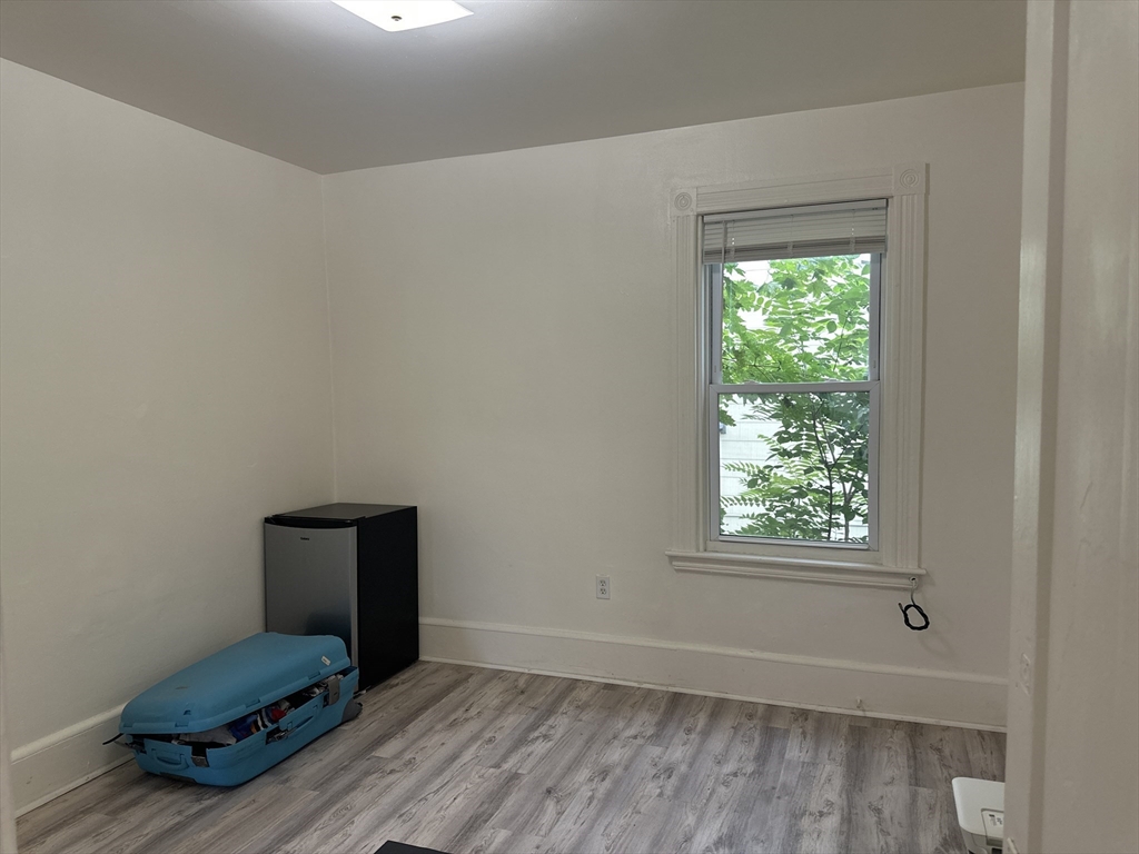 2 bed, 1 bath apartment for rent at 14 Hooper Unit 2, Worcester — photo 9 of 14