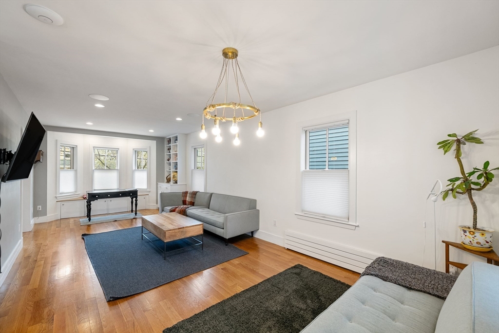 6 bed, 3 bath apartment for rent at 14 Hubbard Ave Unit 0, Cambridge — photo 11 of 38