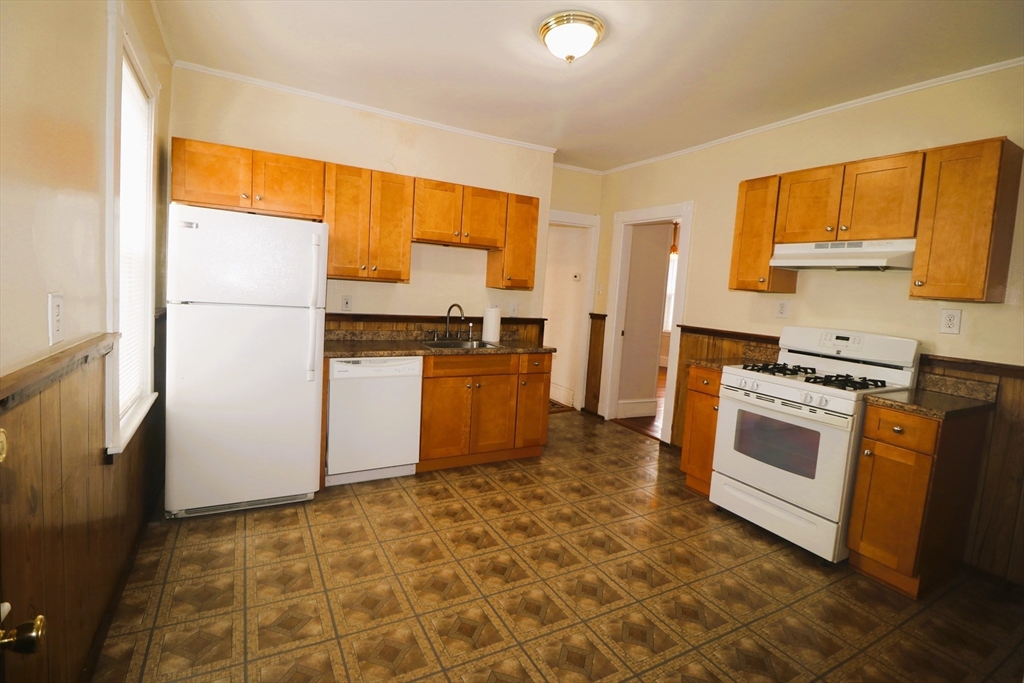 2 bed, 1 bath apartment for rent at 14 Huntoon St Unit 2, Boston — photo 1 of 12