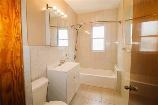 2 bed, 1 bath apartment for rent at 14 Huntoon St Unit 3, Dorchester — photo 9 of 13