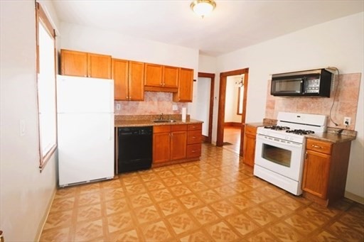 2 bed, 1 bath apartment for rent at 14 Huntoon St Unit 3, Dorchester — photo 1 of 13