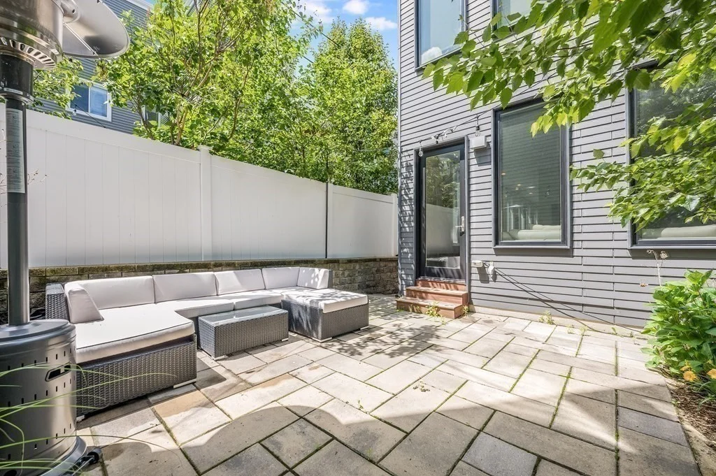 2 bed, 2 bath apartment for rent at 14 I St Unit 2, South Boston — photo 11 of 13