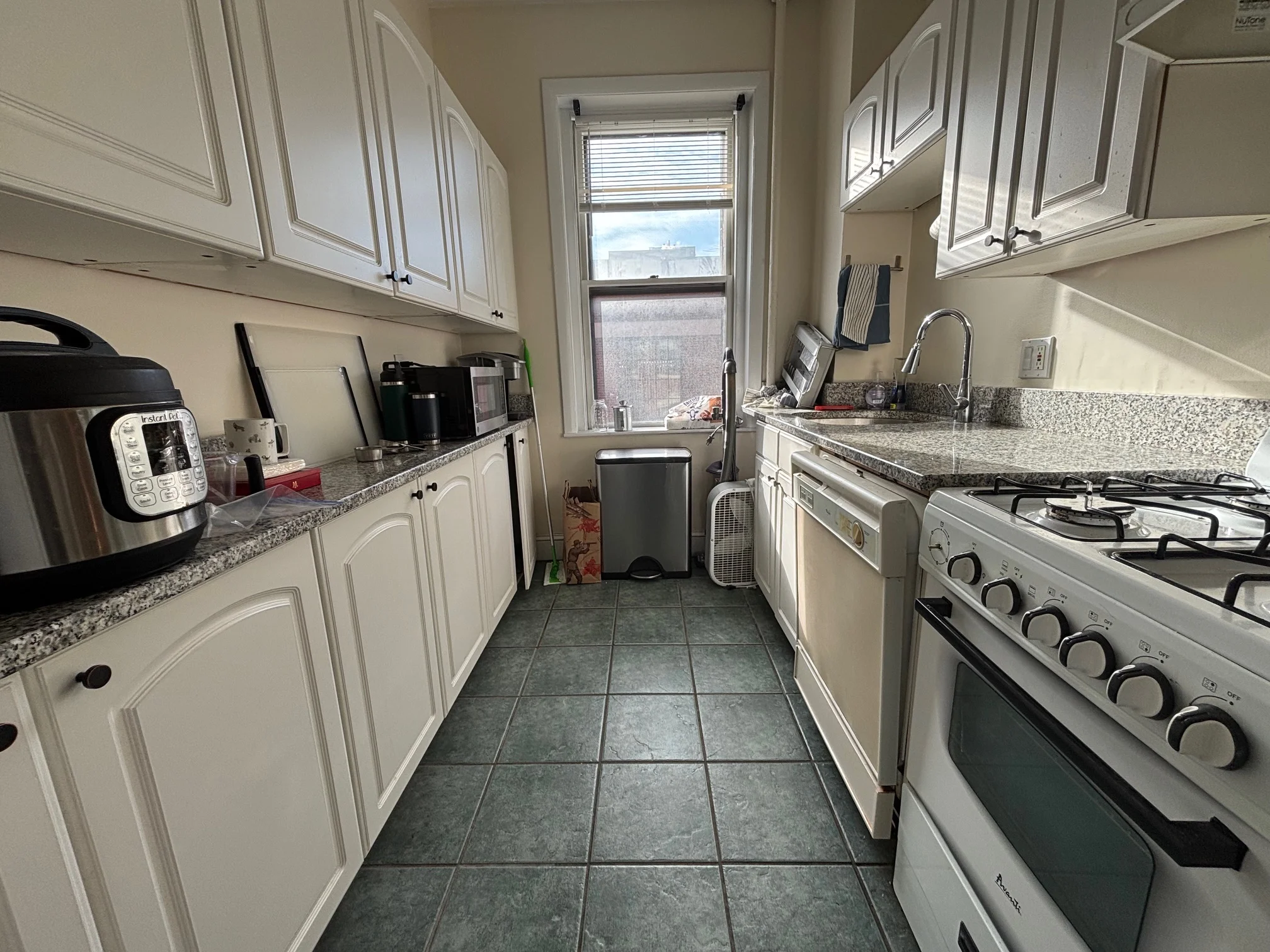 1 bed, 1 bath apartment for rent at 14 Irving St Unit 5, Beacon Hill — photo 6 of 12