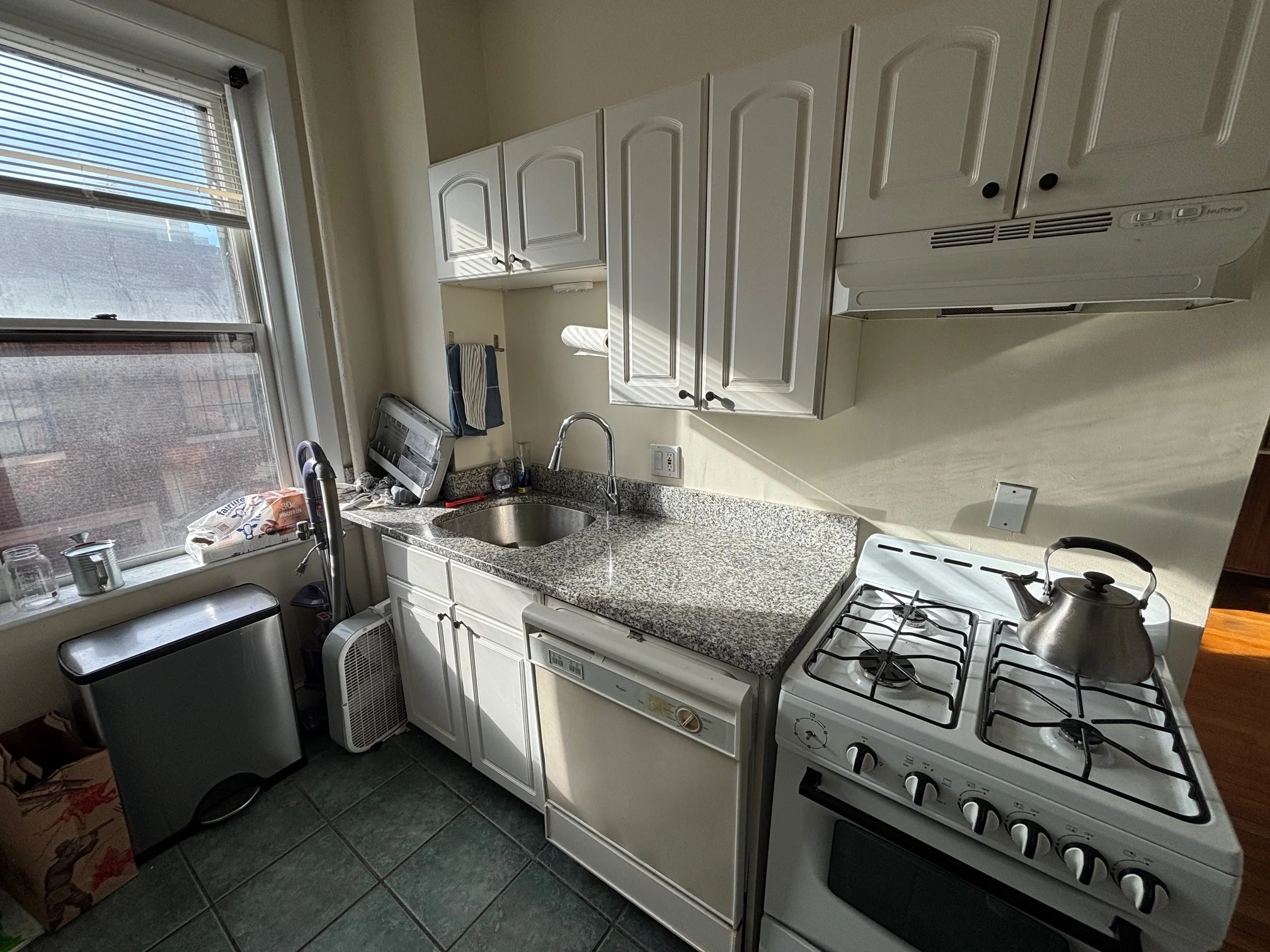 1 bed, 1 bath apartment for rent at 14 Irving St Unit 5, Beacon Hill — photo 7 of 12