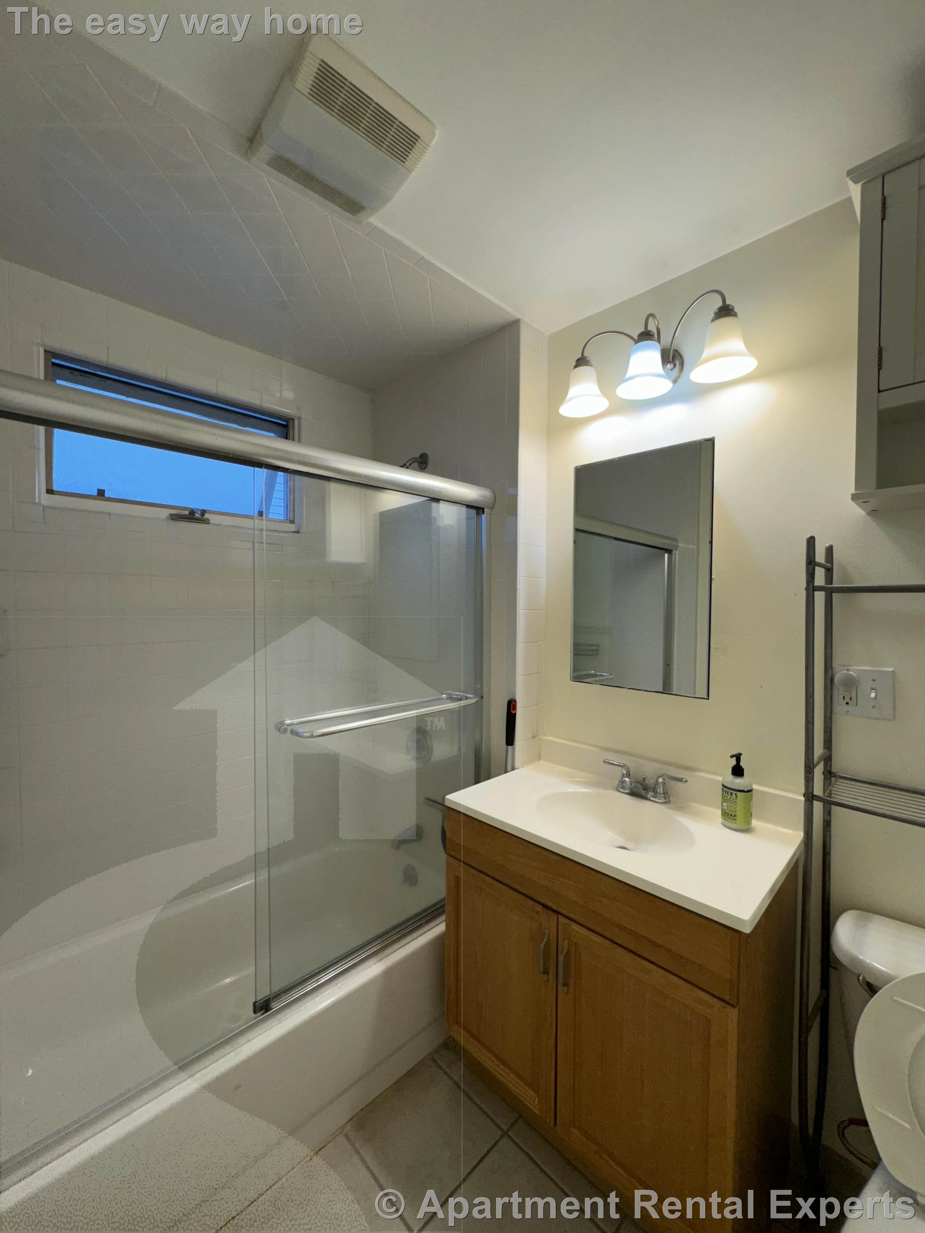 2 bed, 1 bath apartment for rent at 14 Irvington Rd, Tufts — photo 10 of 11