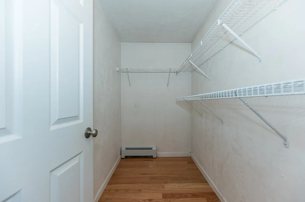 3 bed, 2 bath apartment for rent at 14 Joanna Dr, Rutland — photo 27 of 36