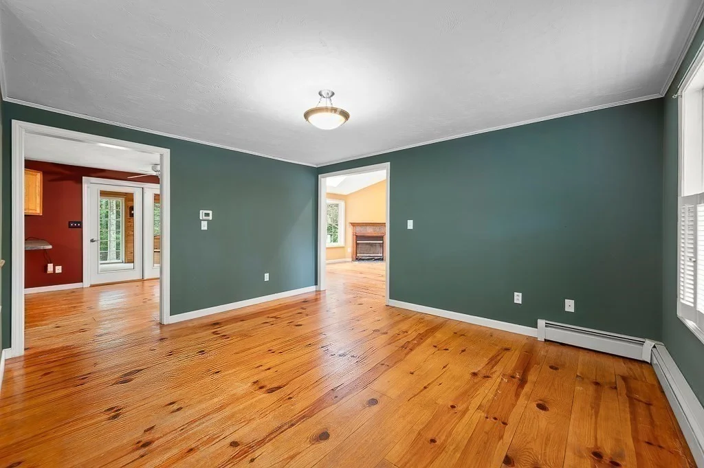 3 bed, 2 bath apartment for rent at 14 Joanna Dr, Rutland — photo 16 of 36