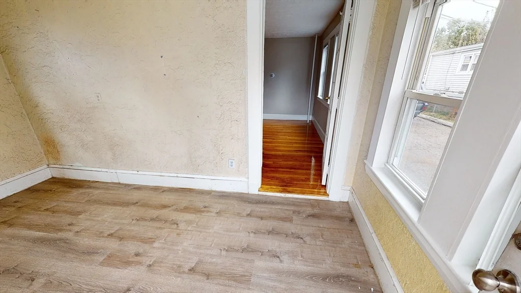 4 bed, 2 bath apartment for rent at 14 Kelley Ct, Allston — photo 11 of 15