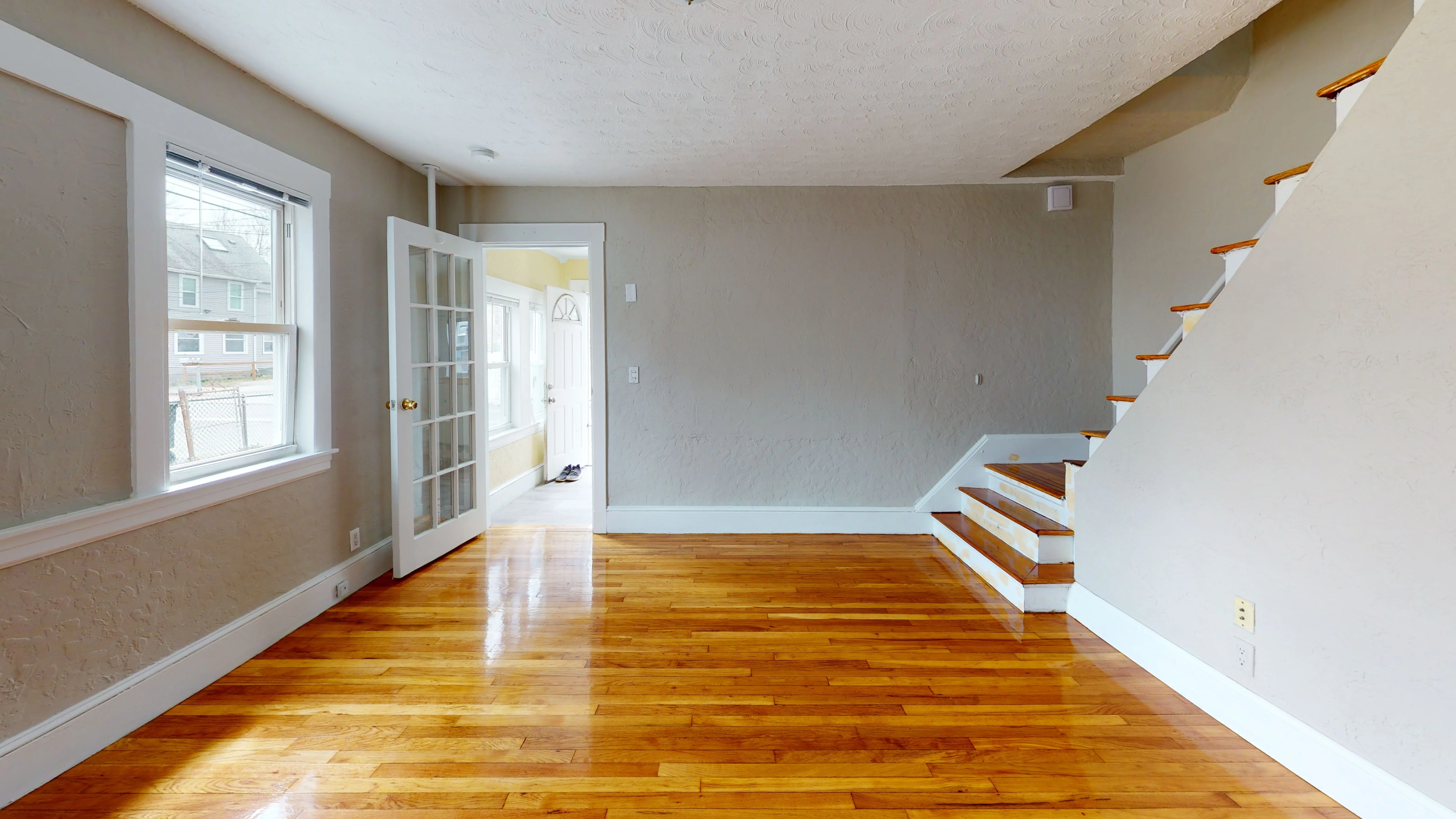 4 bed, 2 bath apartment for rent at 14 Kelley Ct Unit 1, Allston — photo 4 of 15