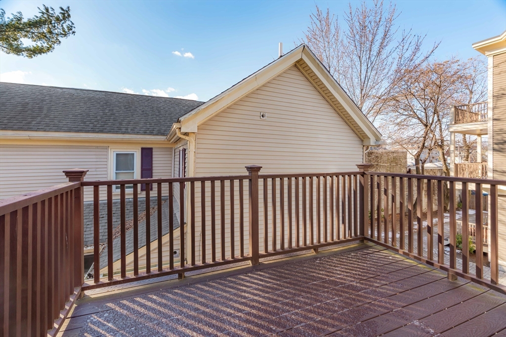 5 bed, 4+ bath apartment for rent at 14 Kent Ct Unit 1, Somerville — photo 34 of 38