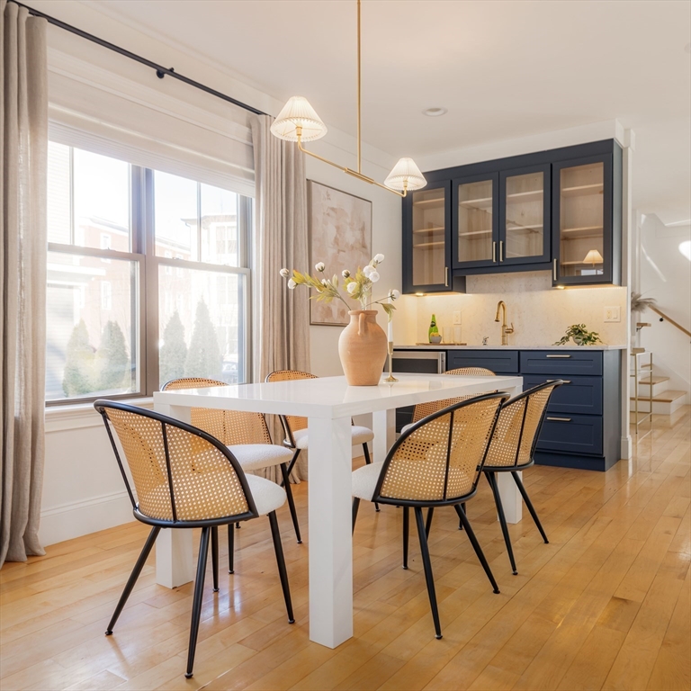 5 bed, 4+ bath apartment for rent at 14 Kent Ct Unit 1, Somerville — photo 10 of 38