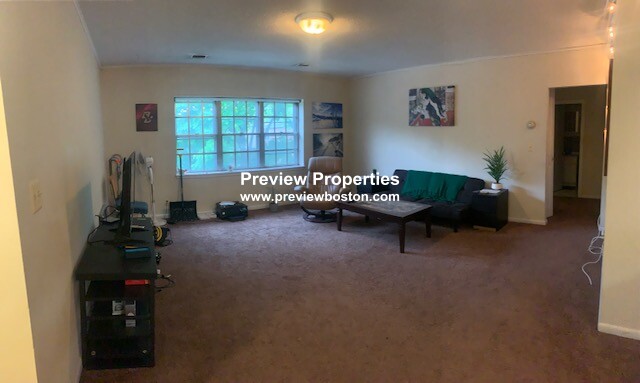 3 bed, 2 bath apartment for rent at 14 Lake Shore Ct Unit 3, Brighton — photo 2 of 13