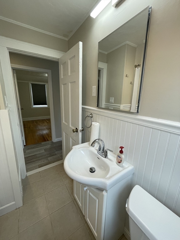 2 bed, 1 bath apartment for rent at 14 Lawn Ave Unit 2, Quincy Point — photo 12 of 17