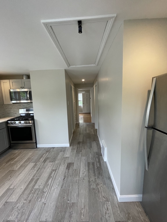 2 bed, 1 bath apartment for rent at 14 Lawn Ave Unit 2, Quincy Point — photo 6 of 17