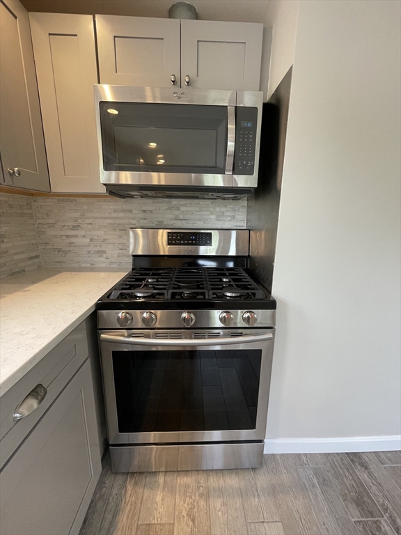 2 bed, 1 bath apartment for rent at 14 Lawn Ave Unit 2, Quincy Point — photo 5 of 17