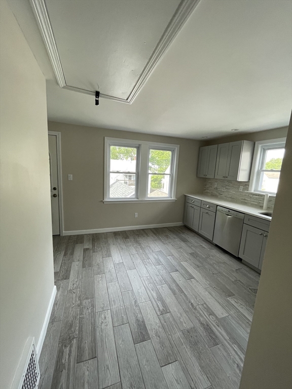 2 bed, 1 bath apartment for rent at 14 Lawn Ave Unit 2, Quincy Point — photo 4 of 17