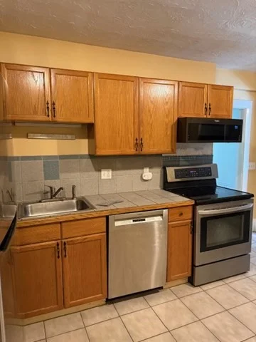 2 bed, 1 bath apartment for rent at 14 Lawton St Unit A, Ayer — photo 11 of 15
