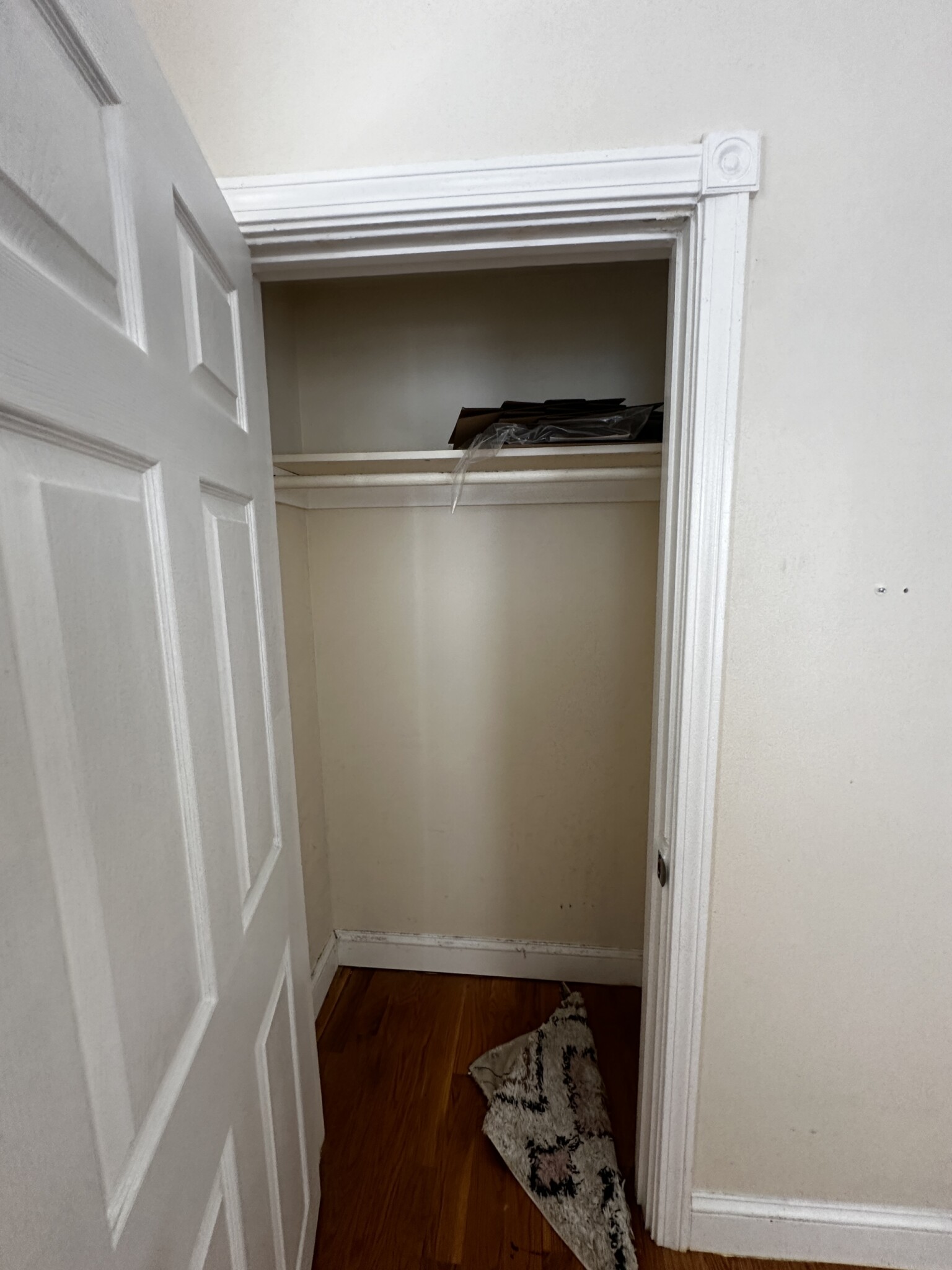 2 bed, 1 bath apartment for rent at 14 Leverett Unit 1, Brookline Village — photo 13 of 16