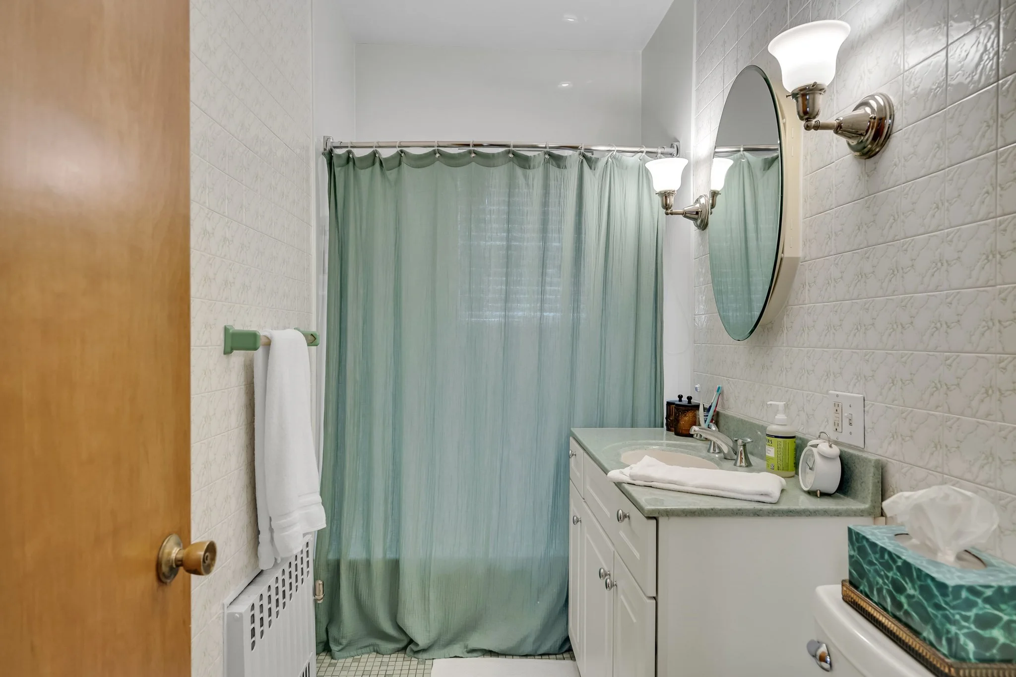 2 bed, 1 bath apartment for rent at 14 Lilian Unit 1, East Boston — photo 9 of 17