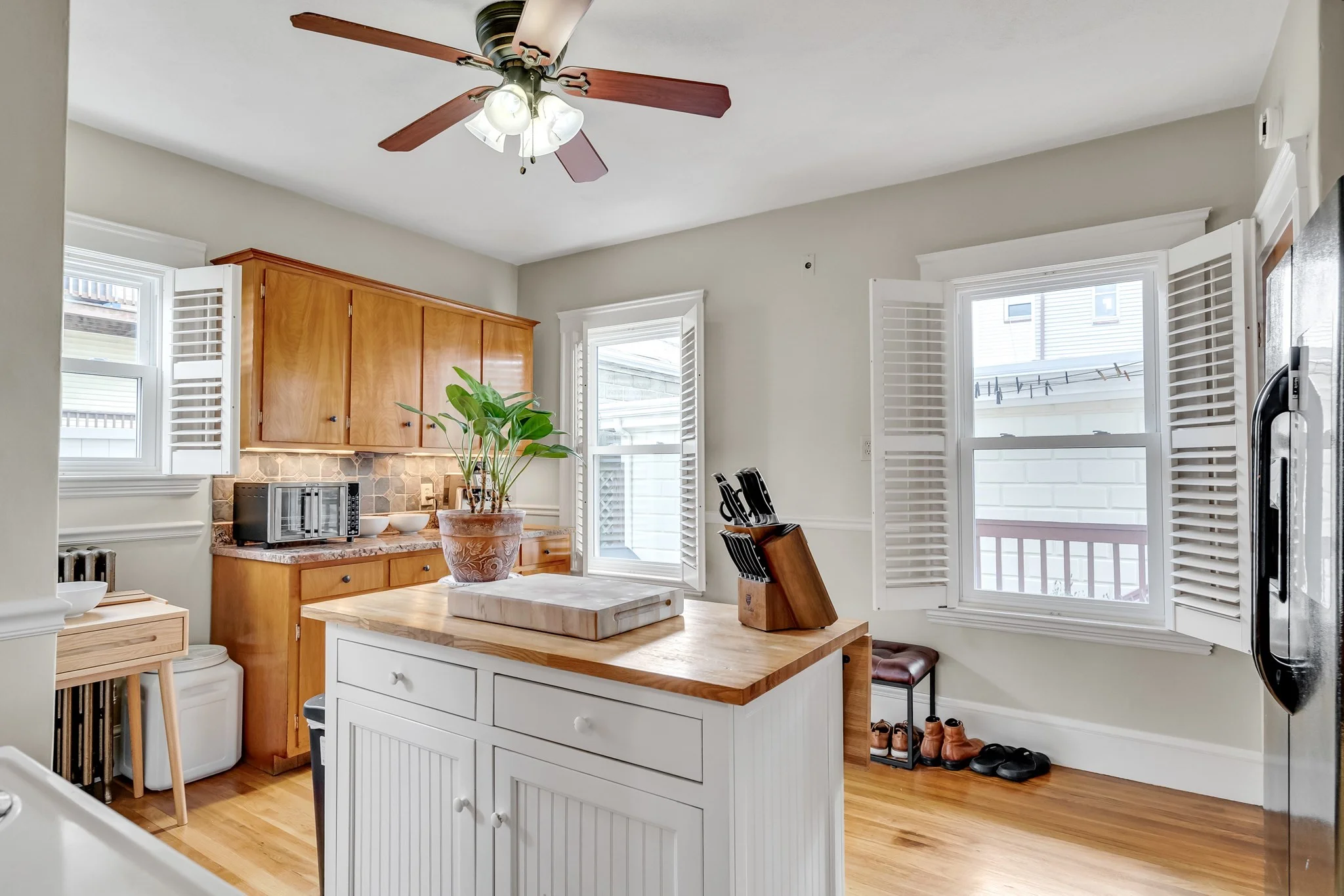 2 bed, 1 bath apartment for rent at 14 Lilian Unit 1, East Boston — photo 10 of 17