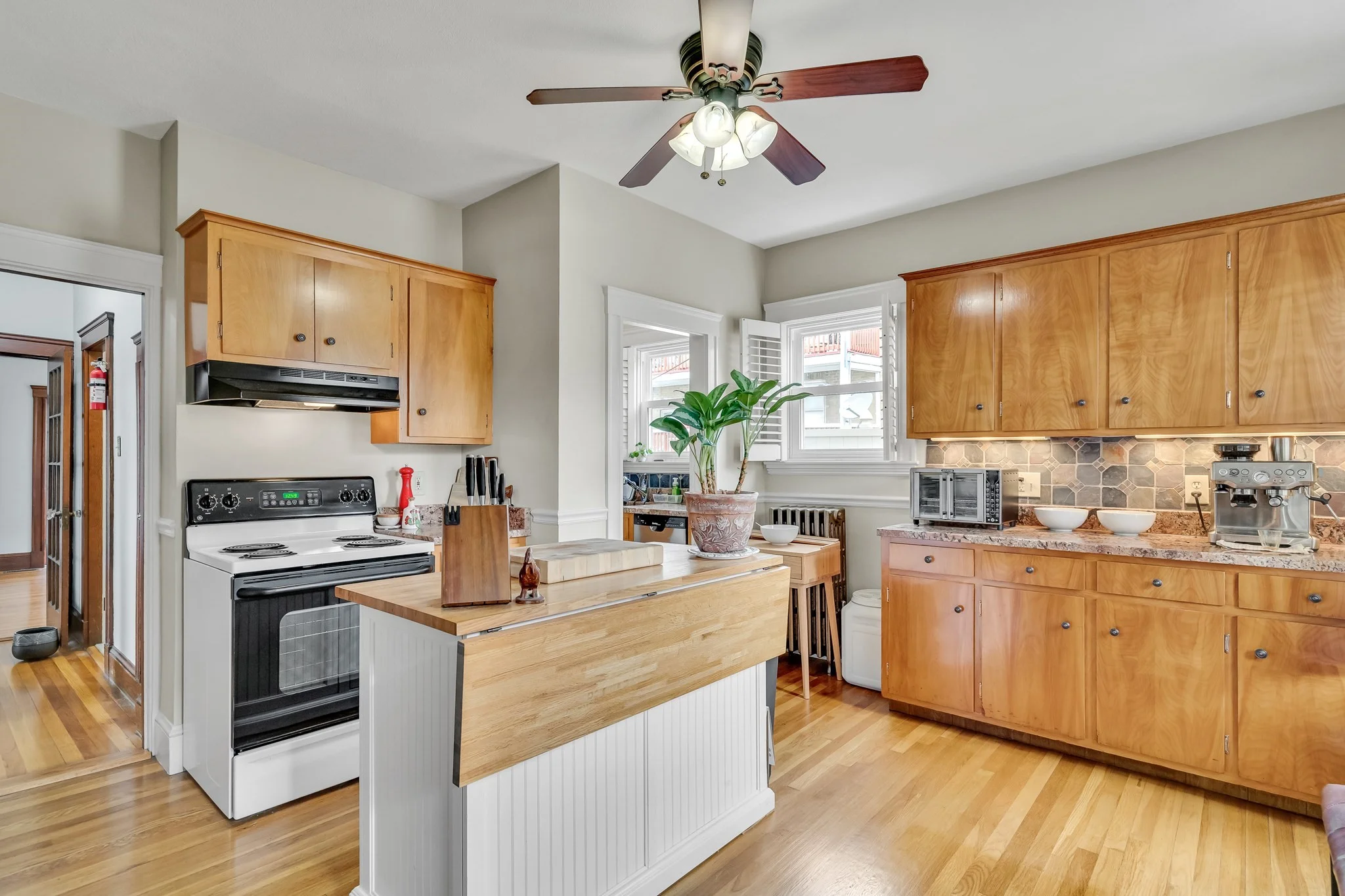 2 bed, 1 bath apartment for rent at 14 Lilian Unit 1, East Boston — photo 11 of 17