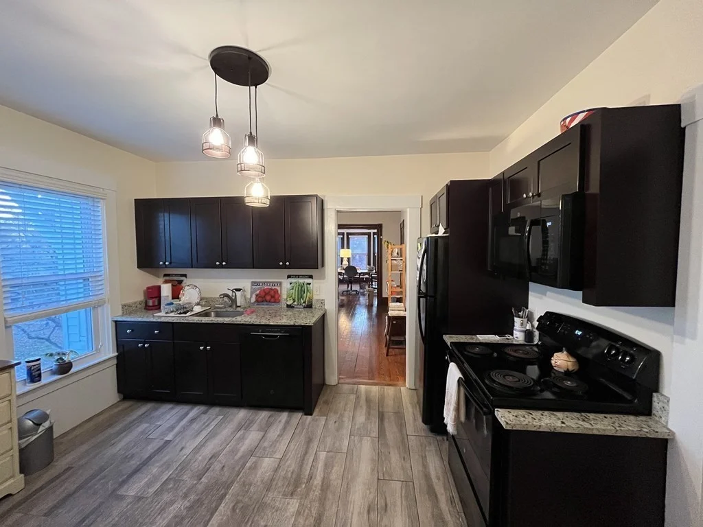 2 bed, 1 bath apartment for rent at 14 Lincoln St Unit 2, Natick — photo 2 of 7