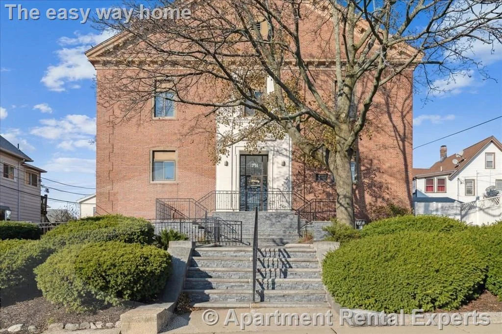 2 bed, 2 bath apartment for rent at 14 Locust St Unit 3D, Other — photo 22 of 27