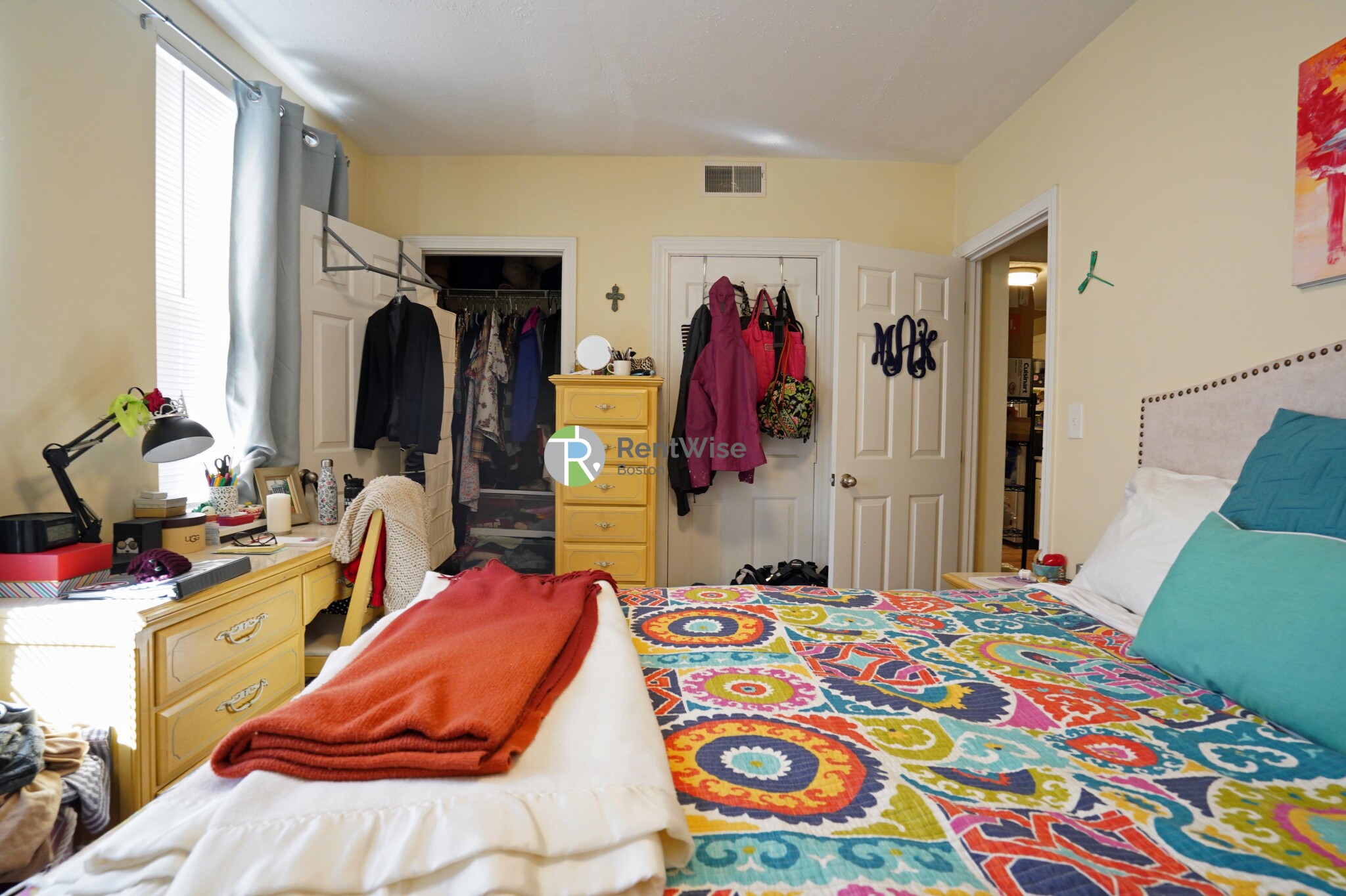 3 bed, 1 bath apartment for rent at 14 Lorraine Ter Unit 4, Allston — photo 8 of 16