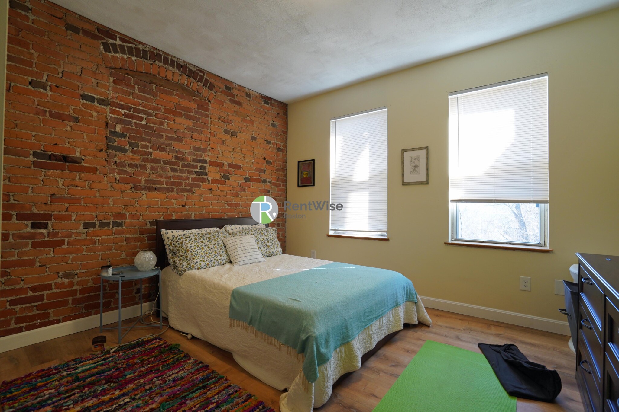 3 bed, 1 bath apartment for rent at 14 Lorraine Ter Unit 4, Allston — photo 11 of 16
