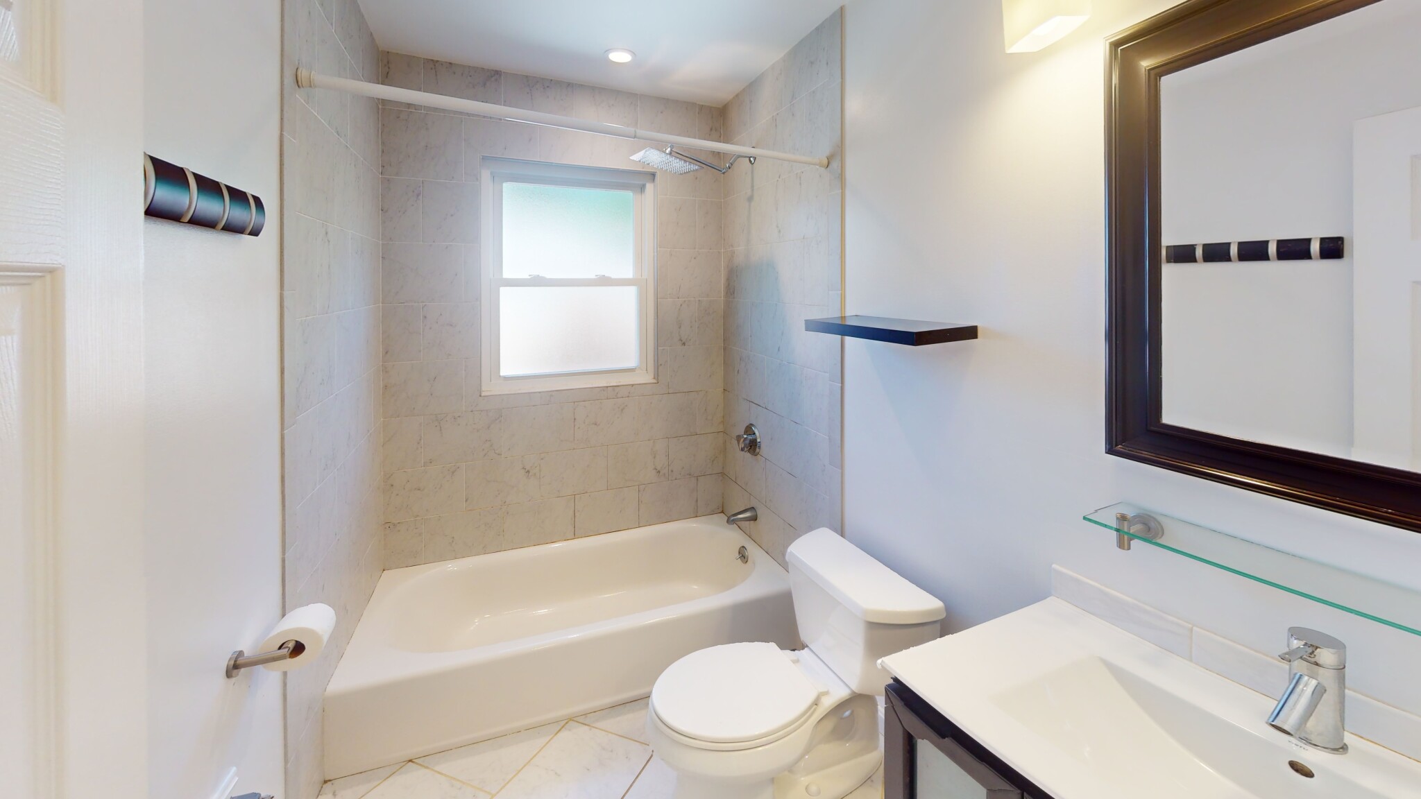 3 bed, 1 bath apartment for rent at 14 Louise Rd, Chestnut Hill — photo 14 of 19