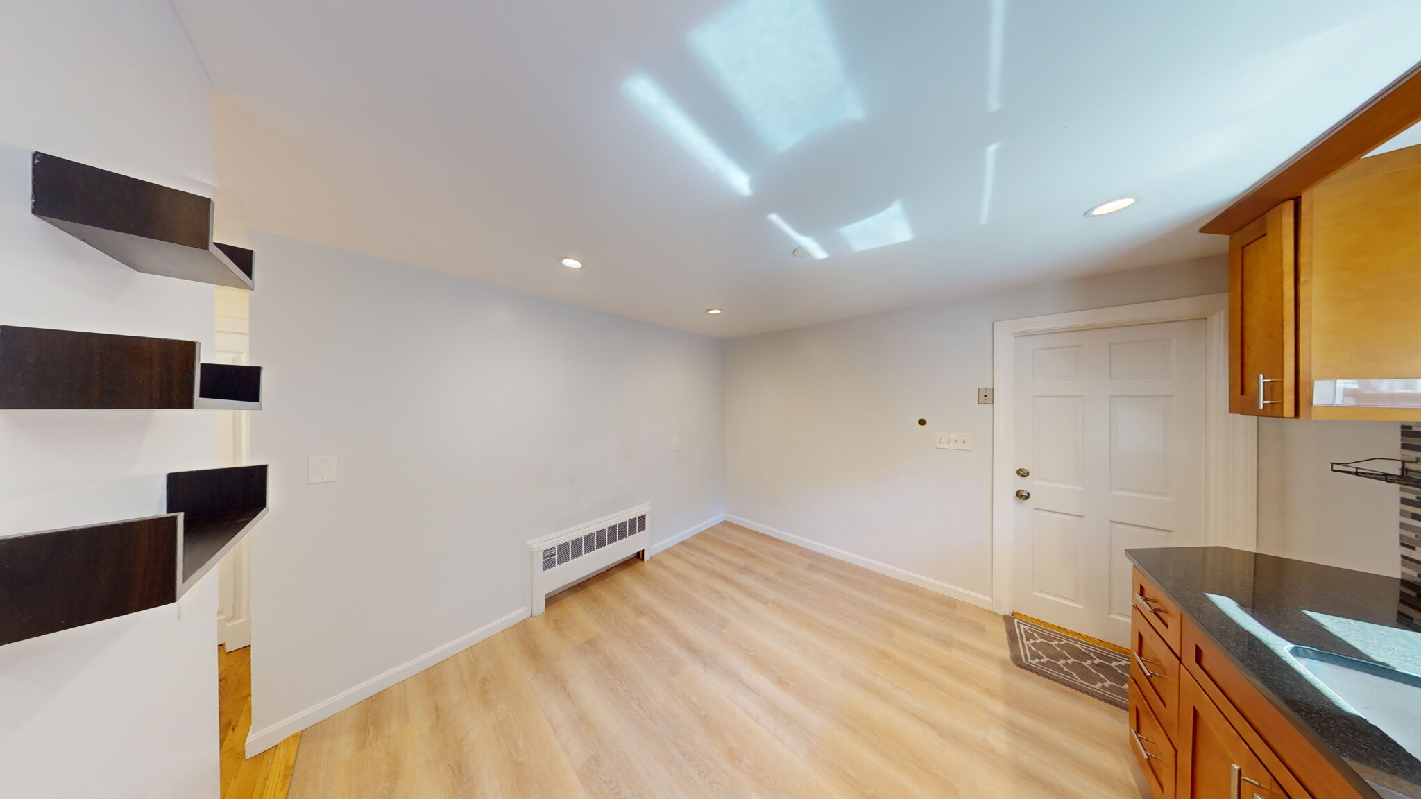 3 bed, 1 bath apartment for rent at 14 Louise Rd, Chestnut Hill — photo 3 of 19
