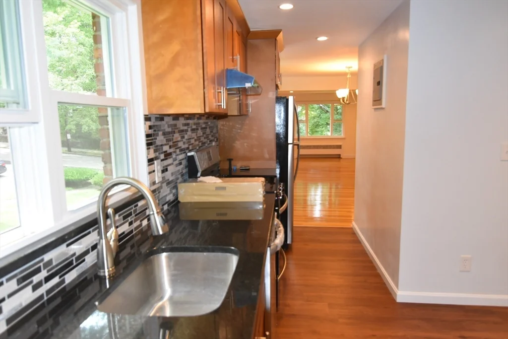3 bed, 1 bath apartment for rent at 14 Louise Rd Unit 1, Newton — photo 2 of 9