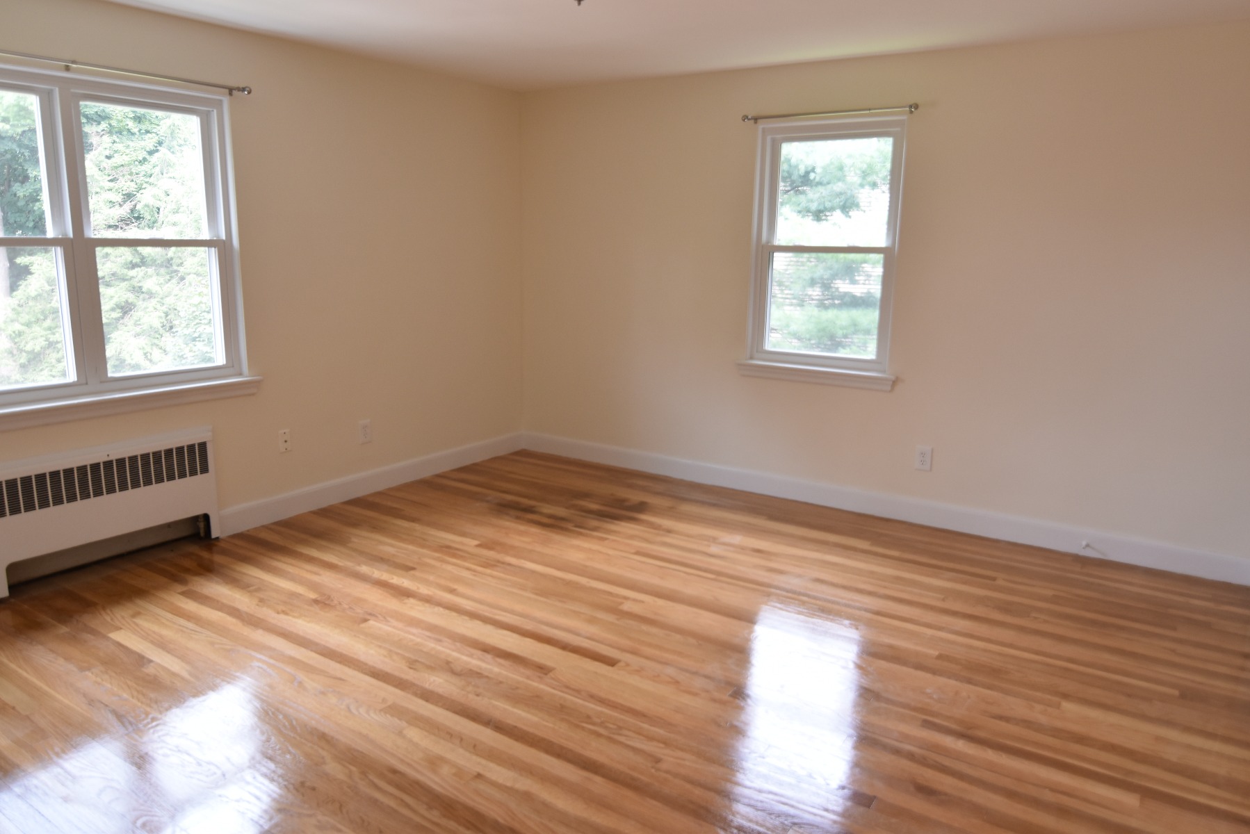 3 bed, 1 bath apartment for rent at 14 Louise Rd Unit 2, Chestnut Hill