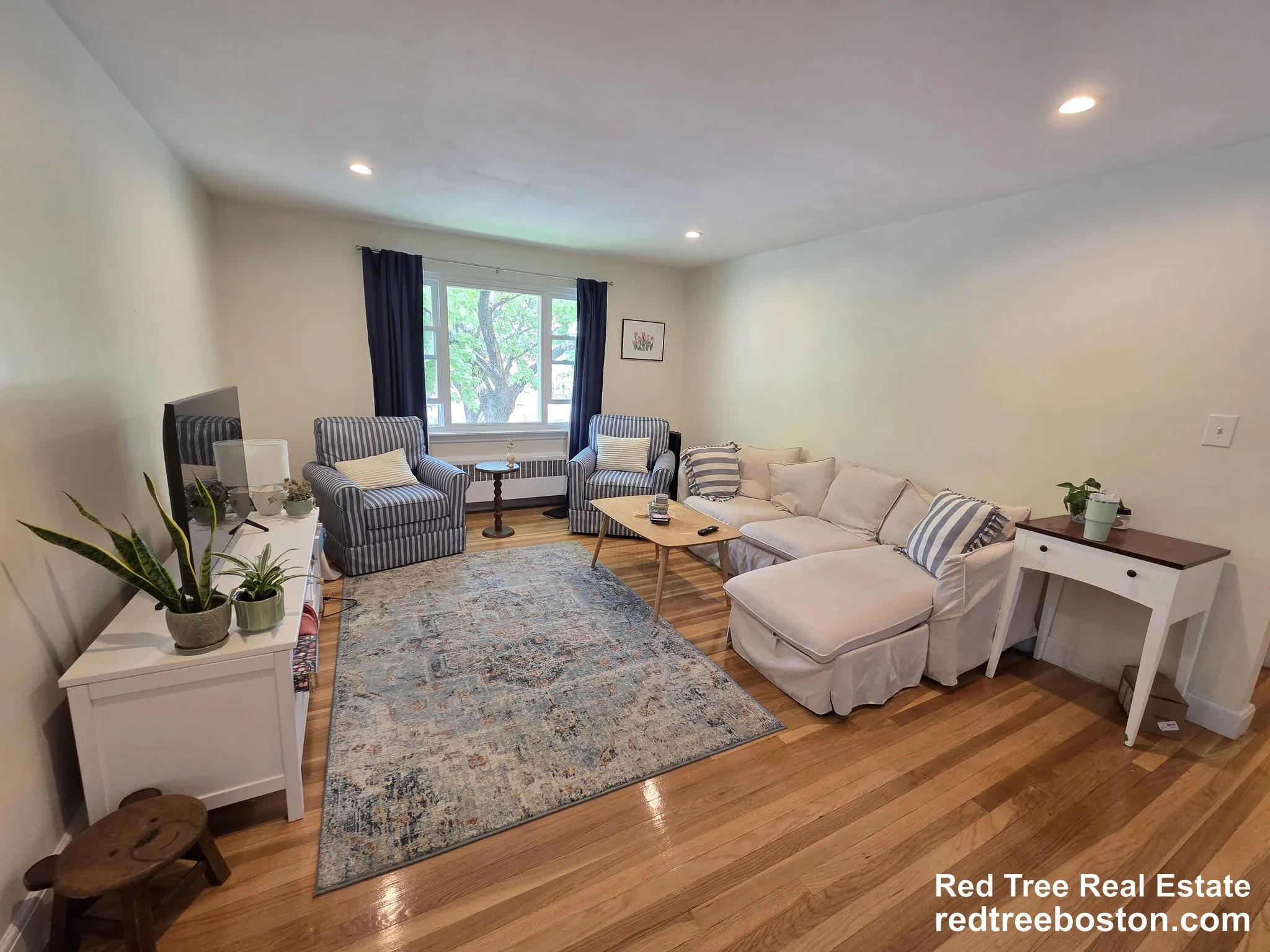 3 bed, 1 bath apartment for rent at 14 Louise Rd Unit m, Chestnut Hill