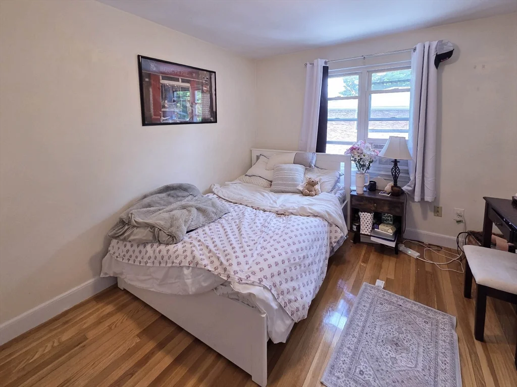 3 bed, 1 bath apartment for rent at 14 Louise Unit 2, Chestnut Hill — photo 11 of 14