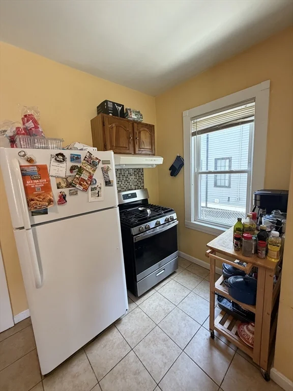 3 bed, 2 bath apartment for rent at 14 Madison St Unit 1, Spring Hill — photo 9 of 17