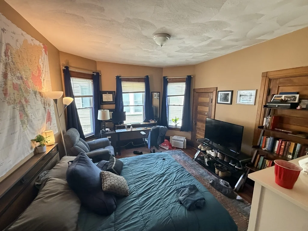 3 bed, 2 bath apartment for rent at 14 Madison St Unit 1, Spring Hill — photo 14 of 17