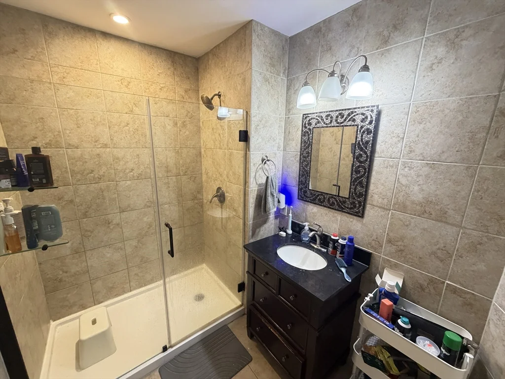 3 bed, 2 bath apartment for rent at 14 Madison St Unit 1, Spring Hill — photo 17 of 17