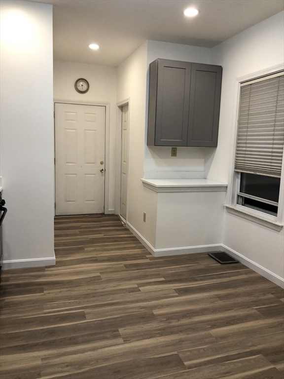 5 bed, 2 bath apartment for rent at 14 Mansfield St Unit 14, Lower Allston — photo 4 of 13