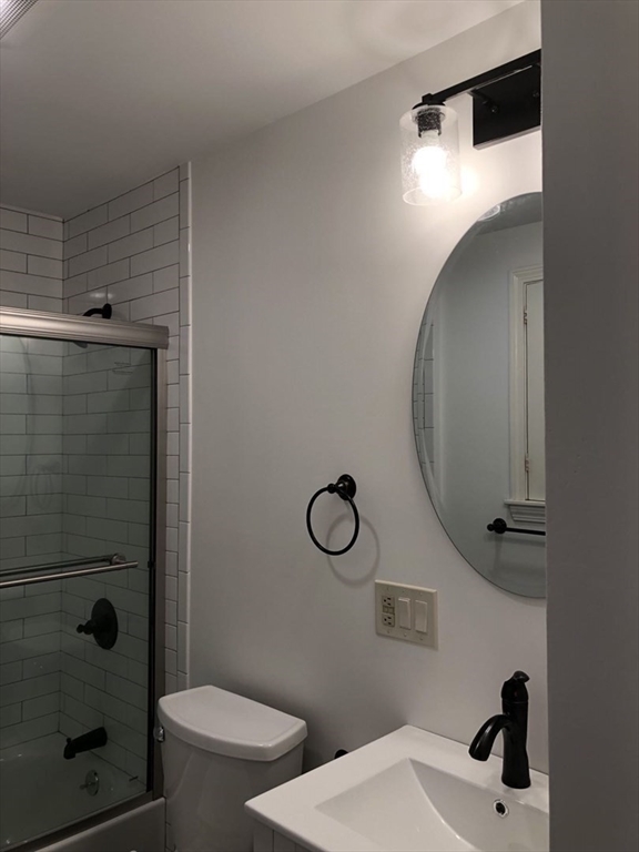 5 bed, 2 bath apartment for rent at 14 Mansfield St Unit 14, Lower Allston — photo 5 of 13