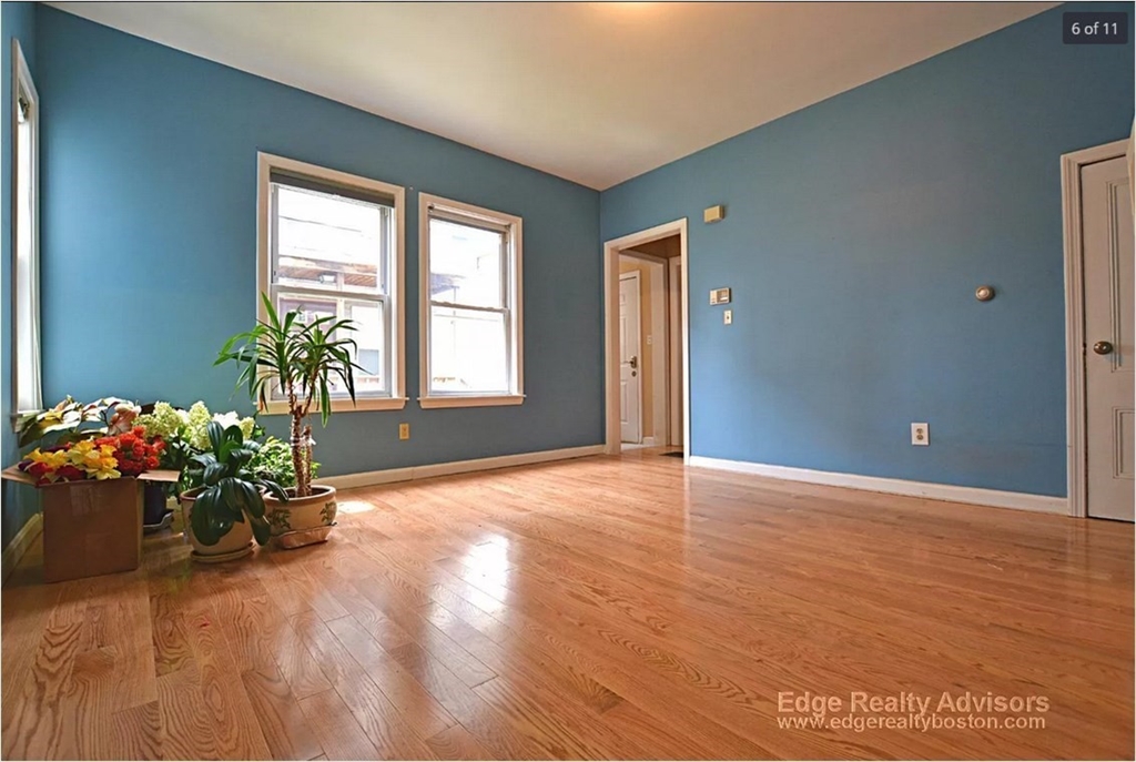 5 bed, 2 bath apartment for rent at 14 Mansfield St Unit 14, Lower Allston — photo 12 of 13