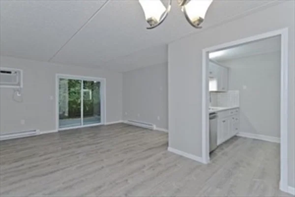 2 bed, 2 bath apartment for rent at 14 Maple Crest Cir Unit I, Holyoke — photo 7 of 12