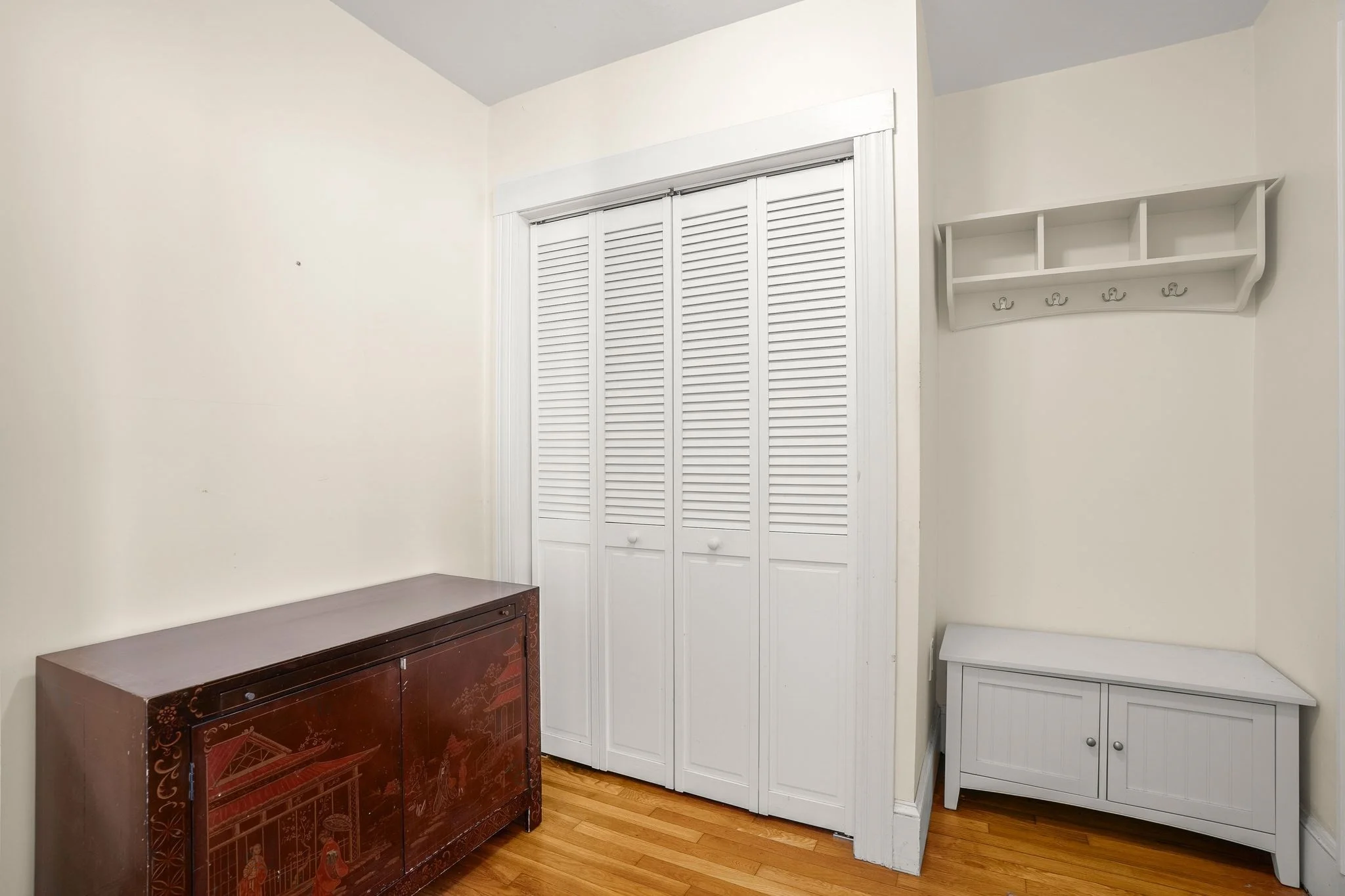 2 bed, 1 bath apartment for rent at 14 Marine Rd Unit 1, South Boston — photo 7 of 34